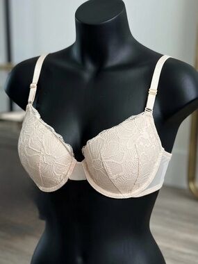 Victoria's Secret Floral Lace Bra